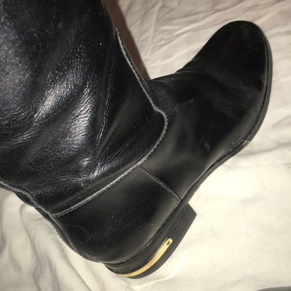 Micheal Kors boots - Picture 2 of 3